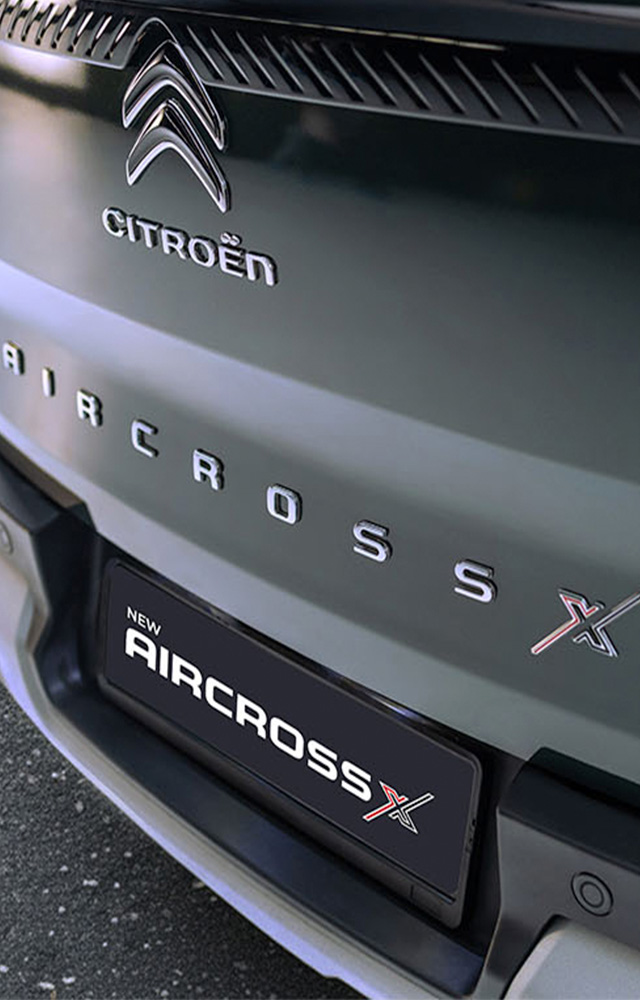 AIRCROSS X BADGING