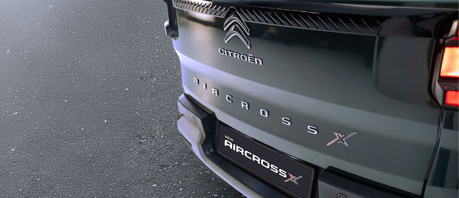 AIRCROSS X BADGING